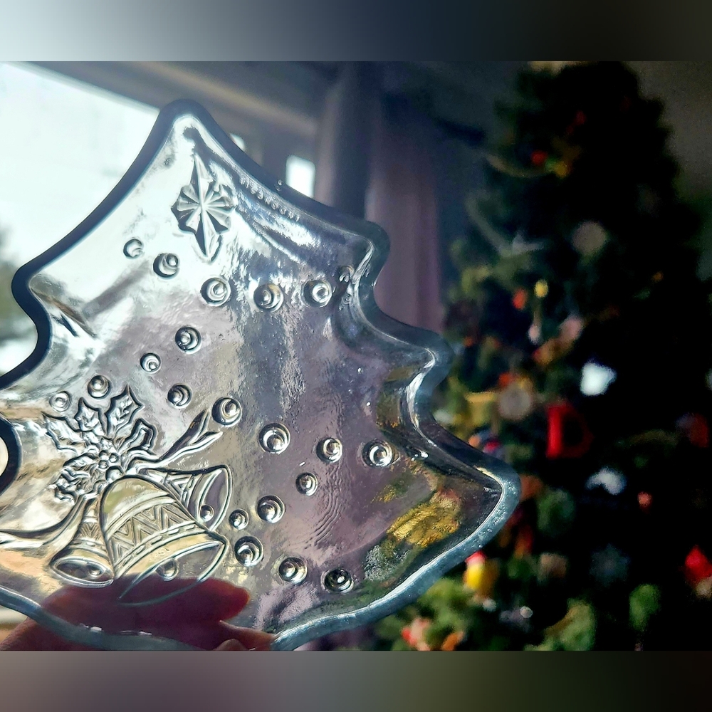 Set of 2 Christmas Tree Glass Plates